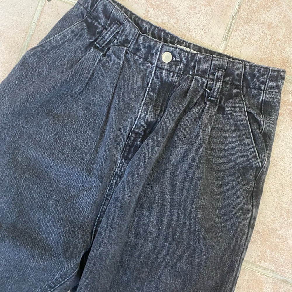 Vintage high waisted mom jeans size 4